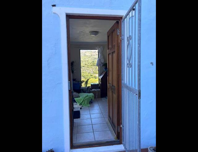 1 BEDROOM PROPERTY TO RENT IN GLEN MARINE